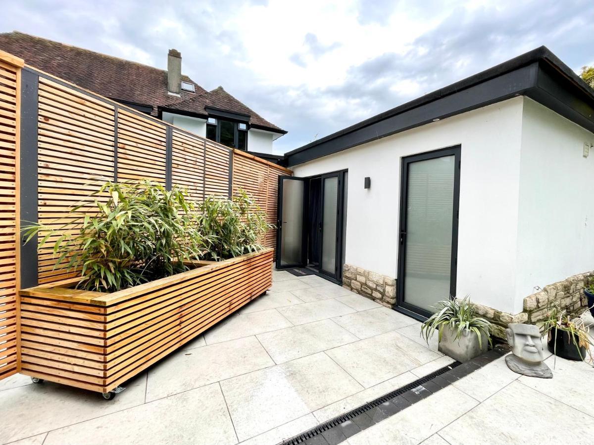 Tiny Home, Boscombe Manor Bournemouth Exteriör bild